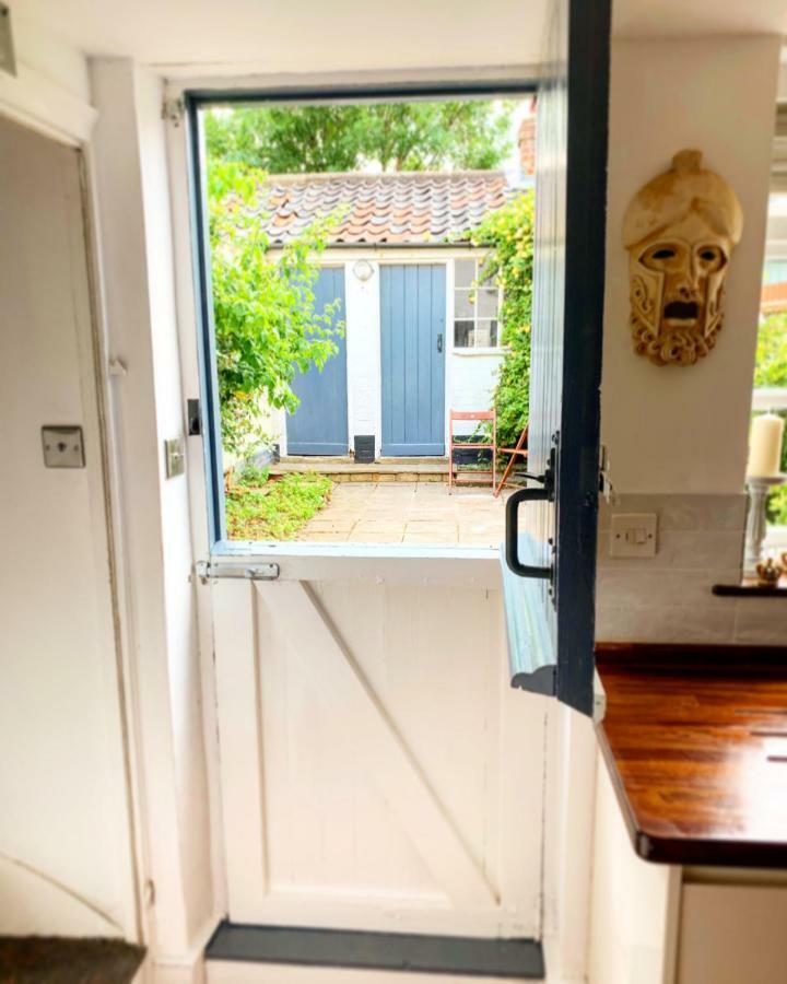 Sweet & Cosy 10 Bridewell Cottage With Parking Available Upon Request Bury St. Edmunds Buitenkant foto