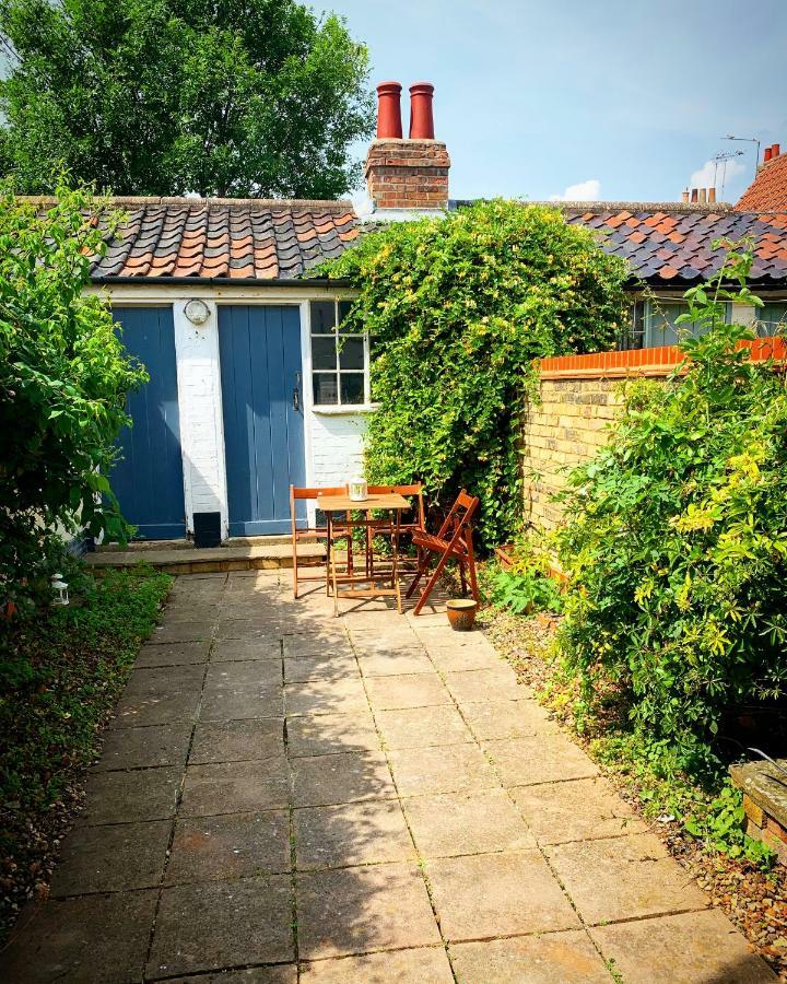 Sweet & Cosy 10 Bridewell Cottage With Parking Available Upon Request Bury St. Edmunds Buitenkant foto