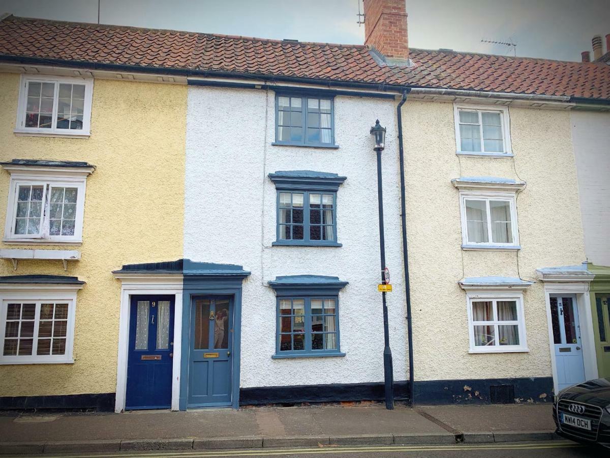Sweet & Cosy 10 Bridewell Cottage With Parking Available Upon Request Bury St. Edmunds Buitenkant foto